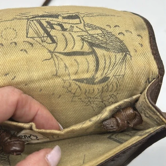 Barganza vintage Leather Crossbody Bag BRN7191C - Picture 8 of 11